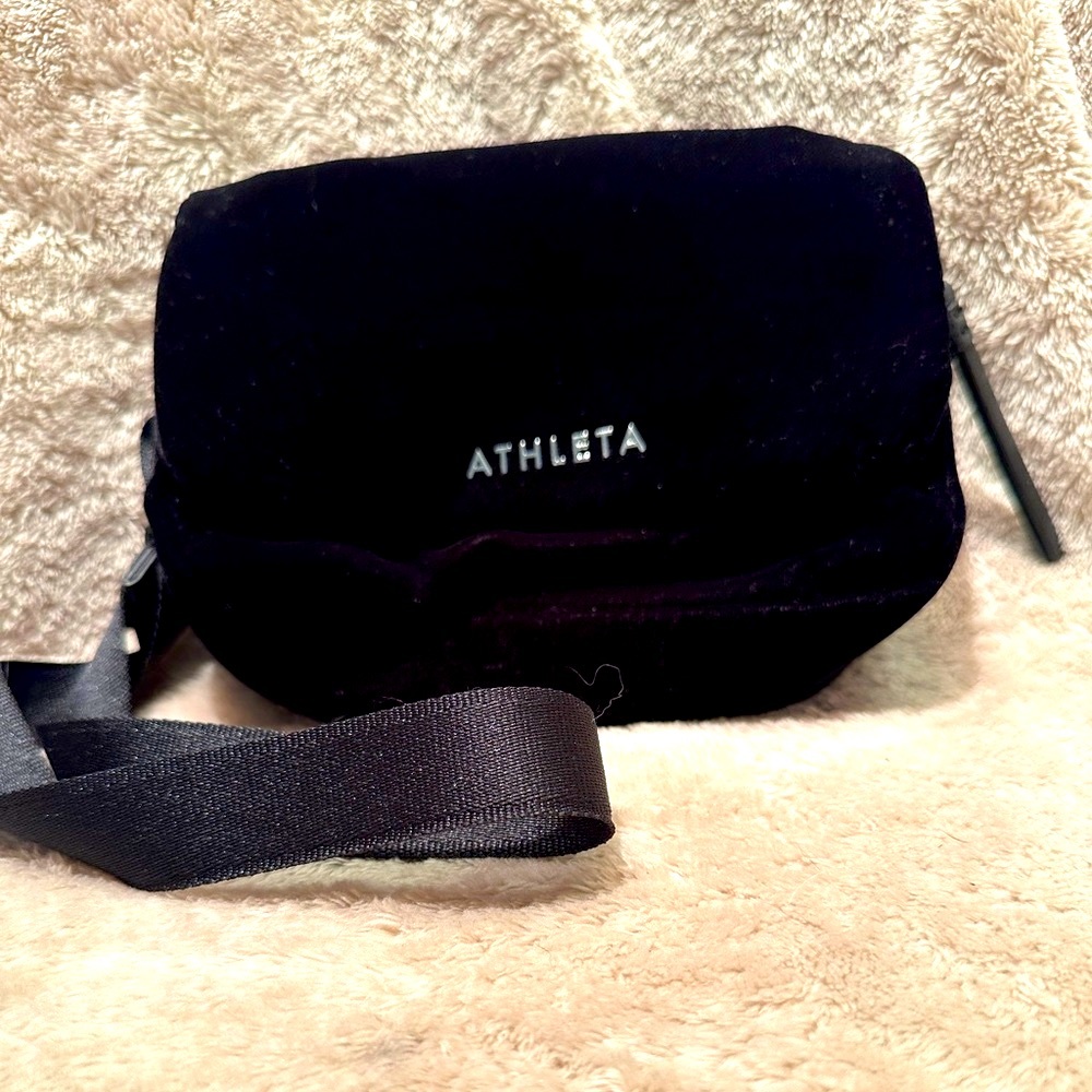 Athleta crossbody
